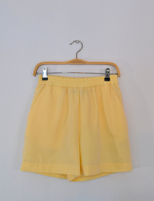SHORTS BUTTER YELLOW