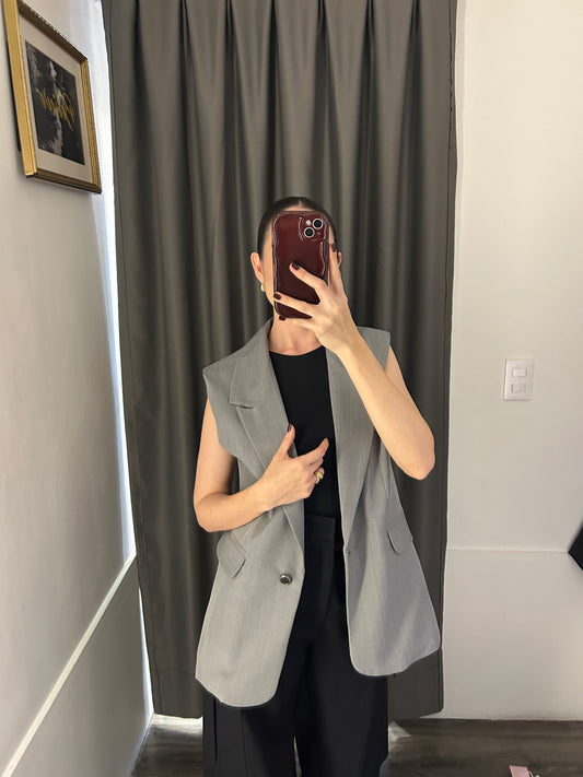 CHALECO SASTRE GRIS A RAYAS